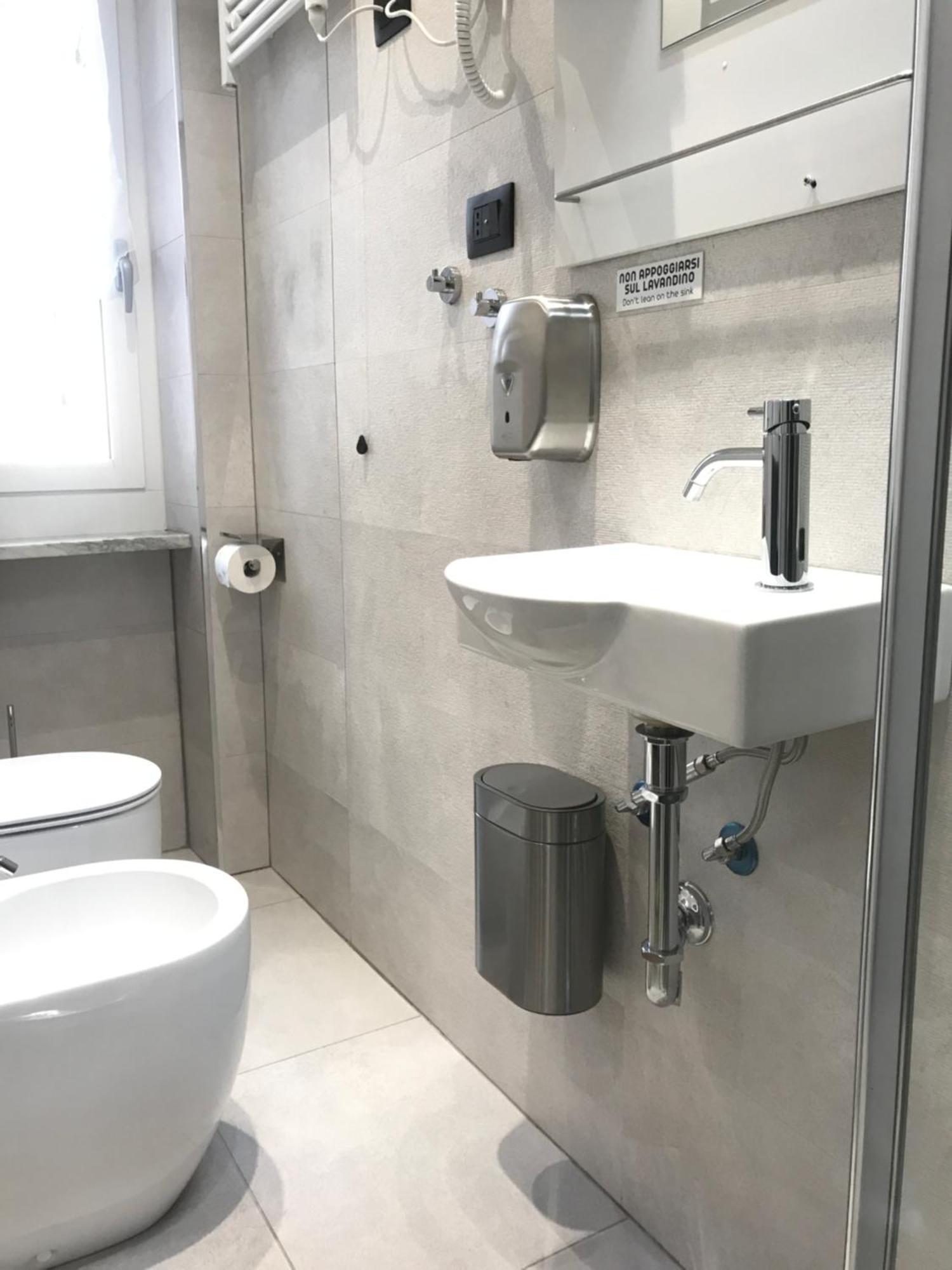 Drooms 4,0 Domotic Smart Self 24H,7 Vicino Treni Porta Susa E Centro Storico Turijn Buitenkant foto