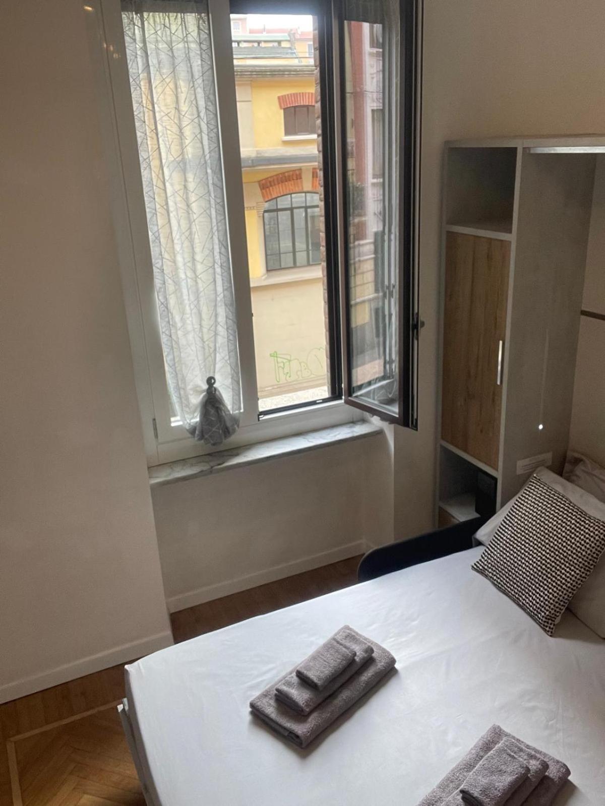 Drooms 4,0 Domotic Smart Self 24H,7 Vicino Treni Porta Susa E Centro Storico Turijn Buitenkant foto
