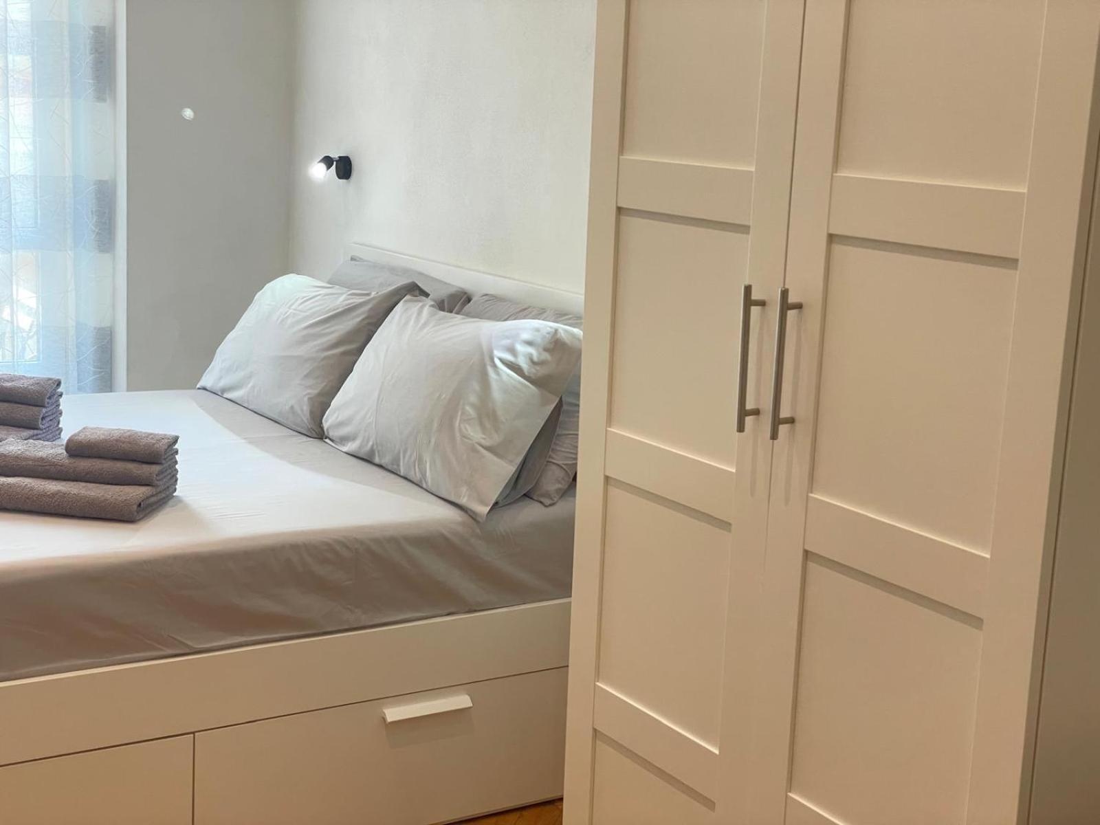 Drooms 4,0 Domotic Smart Self 24H,7 Vicino Treni Porta Susa E Centro Storico Turijn Buitenkant foto