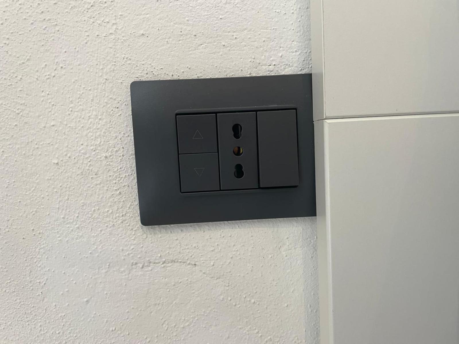 Drooms 4,0 Domotic Smart Self 24H,7 Vicino Treni Porta Susa E Centro Storico Turijn Buitenkant foto